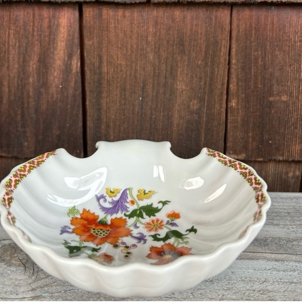 Limogues France Scalloped Porcelain Dish with Orange Floral Detail - Picture 4 of 8